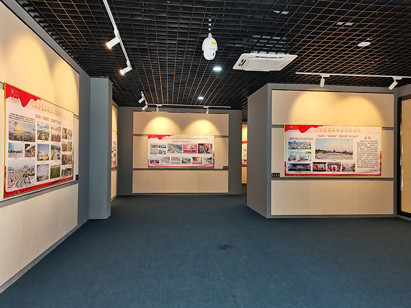 展览厅.jpg